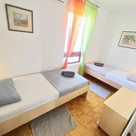 Lara's Apartmán