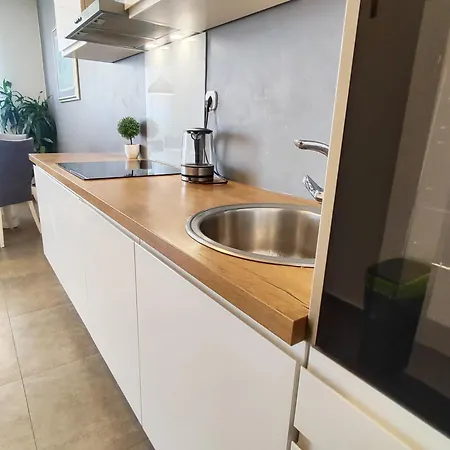 Lara's Διαμέρισμα *