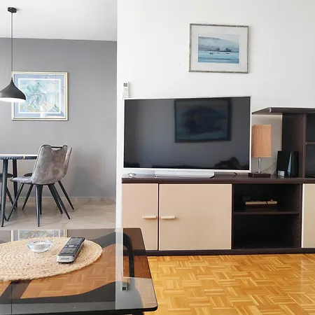 Lara's - Spacious Island View Free Parking * Zadar