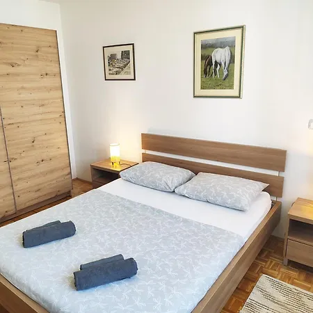 Lara's - Spacious Island View Free Parking * Zadar