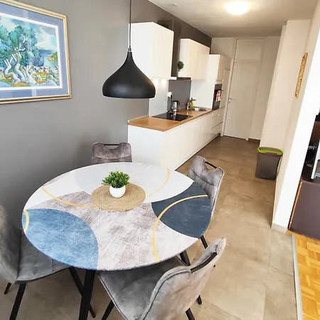 Lara's - Spacious Island View Free Parking Apartamento *